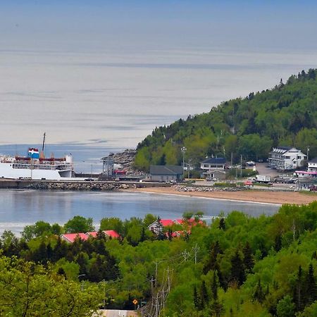 Auberge Sur Mer Charlevoix Saint-Simeon  Exterior photo